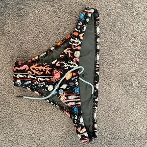 Jolyn Europe Bottom Medium